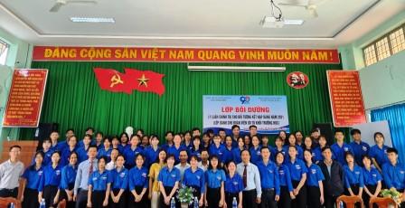 Huyện Krông Bông khai giảng lớp đối tượng đảng dành cho đoàn viên ưu tú